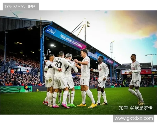 修咸顿主场迎战曼联双方争夺英超积分榜关键战役