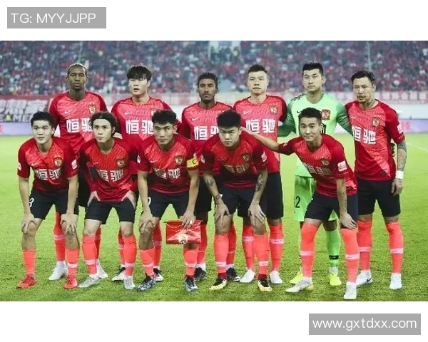 国安与鲁能激战正酣文字直播全程回顾精彩瞬间与赛场动态