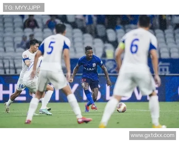 申花与大连人精彩对决集锦回顾激情时刻与精彩瞬间 申花与大连人精彩对决集锦回顾激情时刻与精彩瞬间