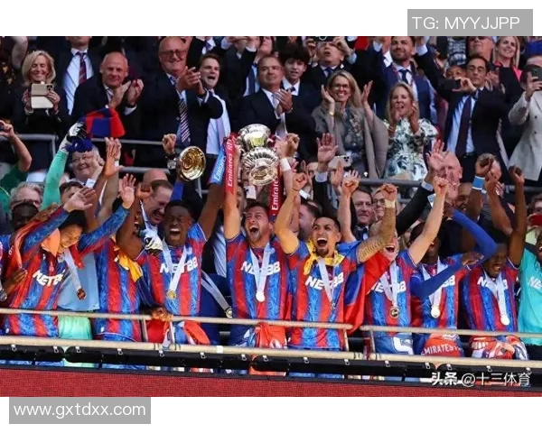 西部罗马与水晶宫激战正酣谁能在欧联杯中脱颖而出