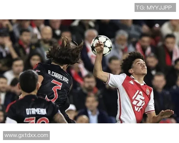 本菲卡与马德拉激战正酣比分悬念引发球迷热议 本菲卡与马德拉激战正酣比分悬念引发球迷热议