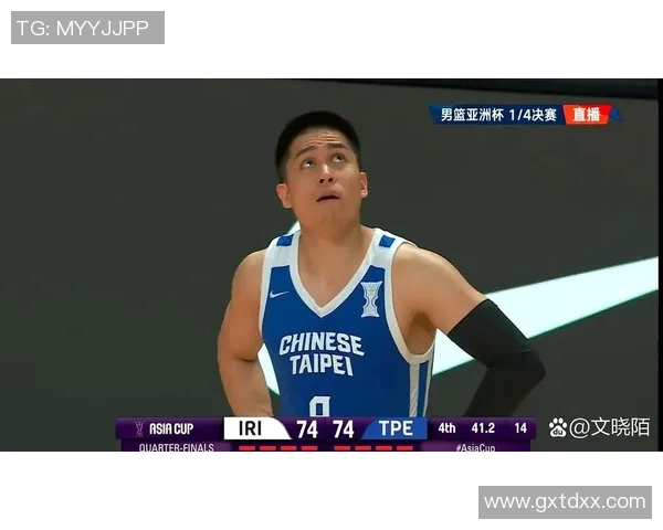 韩国男篮与伊朗男篮激战正酣谁将赢得亚洲篮球赛的荣耀 韩国男篮与伊朗男篮激战正酣谁将赢得亚洲篮球赛的荣耀