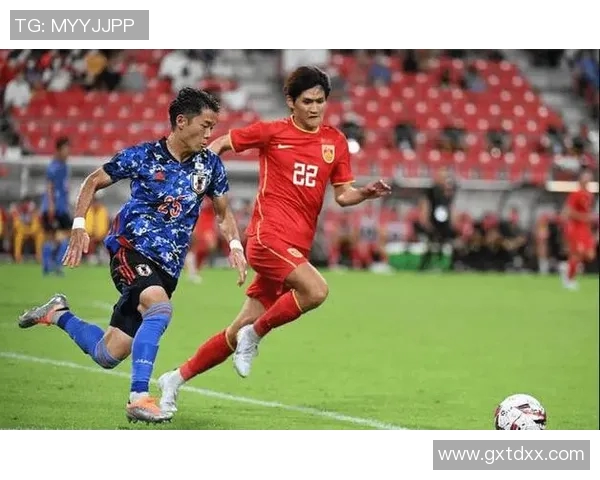 南京足球队的默契配合揭秘：从战术到团队精神的深度分析